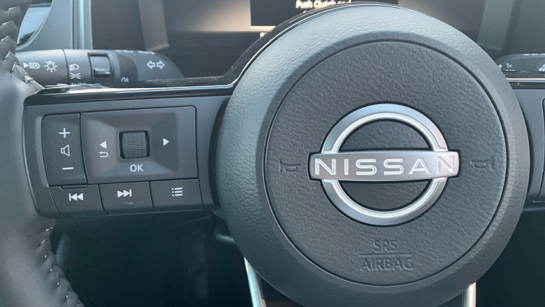 Nissan Qashqai 1.3 DiG-T MH N-Connecta 5dr Petrol Hatchback